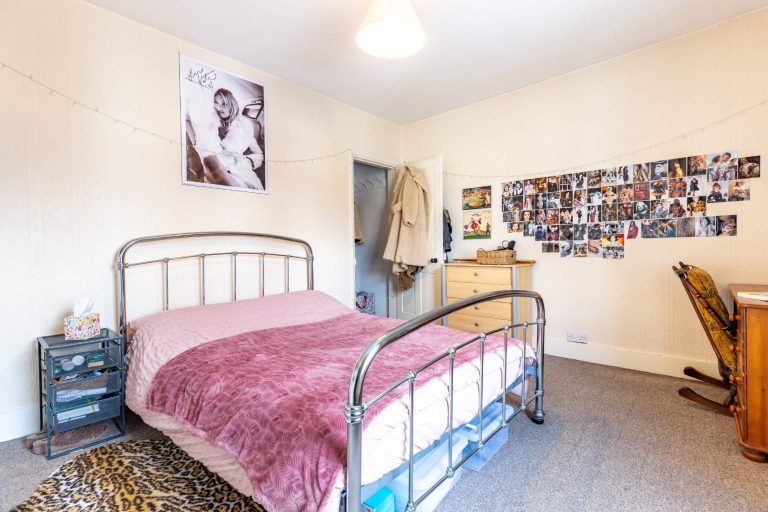 Room 1 – £165/pw
